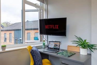 1 bed studio, Cromwell Range, Victoria Park, Manchester, M146FQ - Image 1
